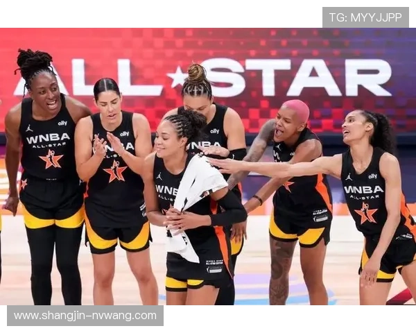 前骑士球员发展总监出任波特兰火焰首任主帅打造WNBA新军核心阵容