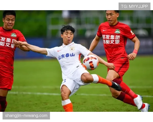 山东泰山克雷桑泽卡连线被重点盯防 玉昆区域联防切断外援间联系